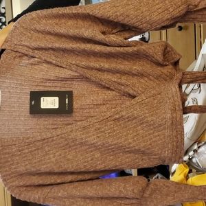 Long sleeve crop top with belt tie